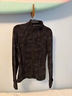 lululemon athletica Black & Charcoal Camo Active Jacket